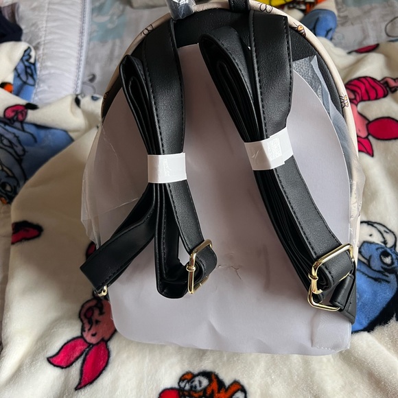 Loungefly Winne The Pooh oh bother backpack - Picture 3 of 6